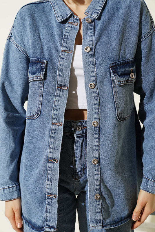Veste en jean bleue à poignets boutonnés avec double poche
