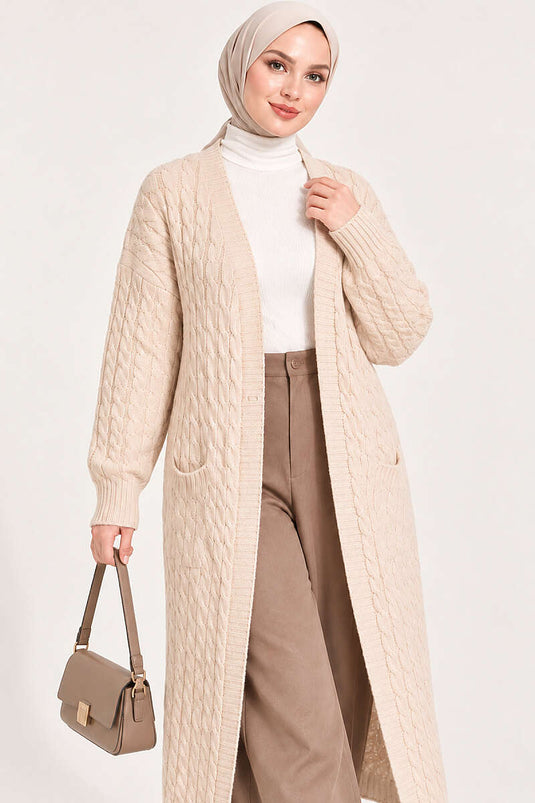 Lange Strickjacke Mit Doppeltaschen Und Verzierung