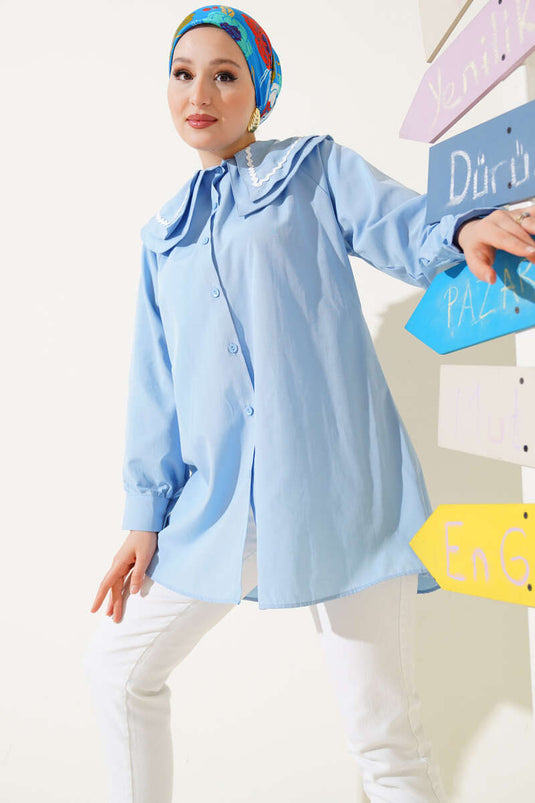 قميص أزرق داكن مزدوج الياقة متعرج