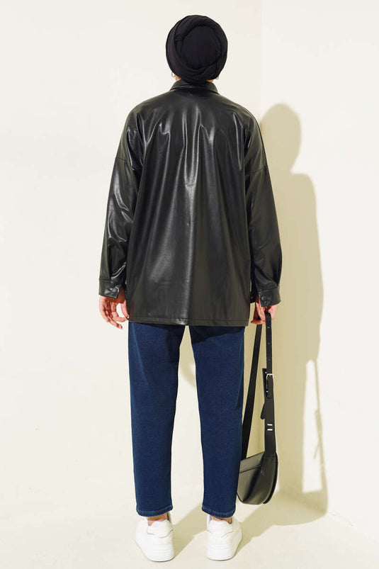 Camisa de cuero negra con doble bolsillo en el pecho