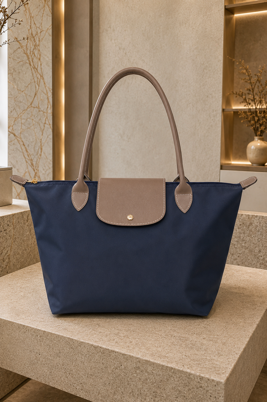 Sac à main et épaule bicolore en cuir bleu marine