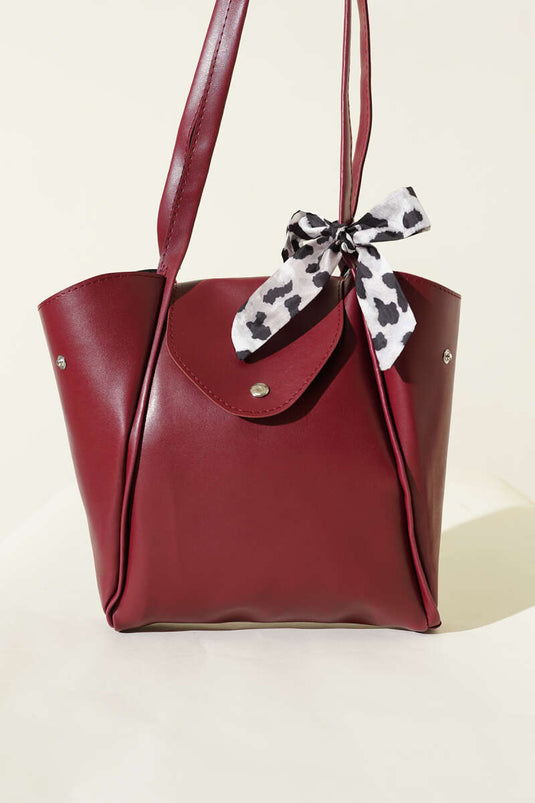 Sac bandoulière à bouton-pression avec foulard, bordeaux