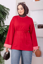 Tunique À Rayures En Tricot Avec Lien Rouge