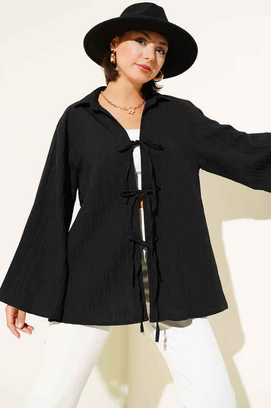 كيمونو أسود اللون برباط أمامي منقوش