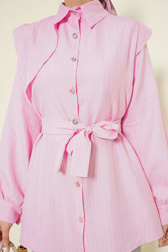 Camicia rosa con bottoni in pietra e motivo a righe in rilievo