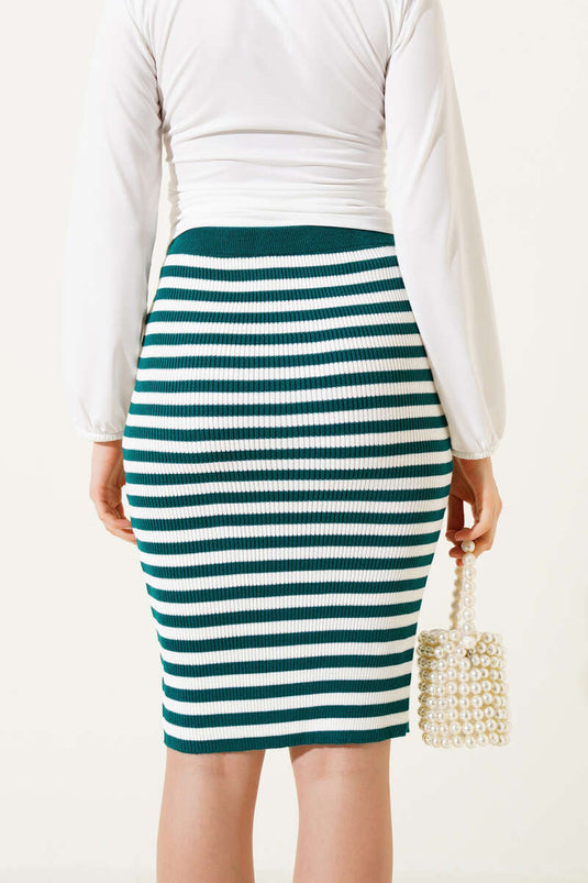 Jupe midi rayée à taille élastique en maille émeraude