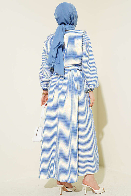 Robe indigo à taille élastique avec détail de gilet rayé