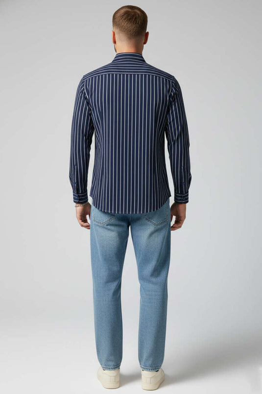 Chemise pour homme à rayures avec poignets à revers bleu marine