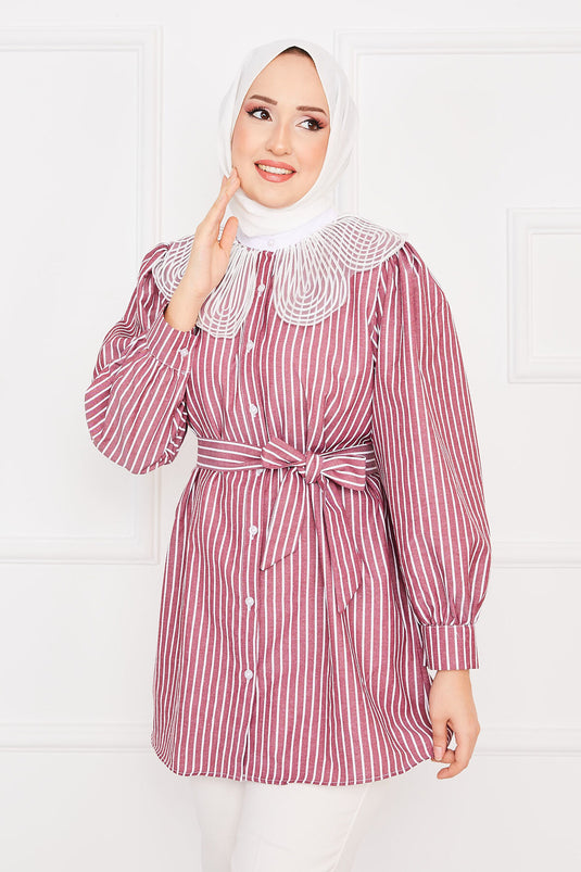 Gestreiftes Hijab-Shirt mit Spitzenkragen, Weinrot