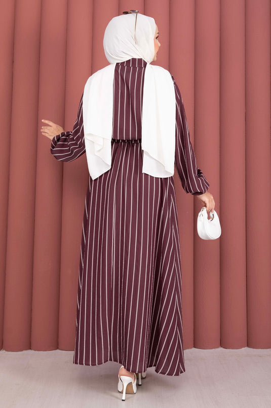 Ensemble deux pièces chemise rayée et jupe bordeaux