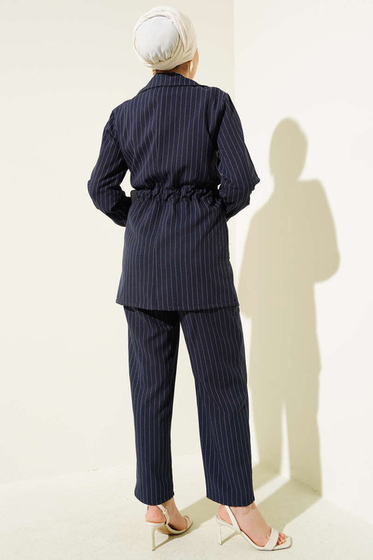 Gestreifter, zweireihiger Zweiteiler mit Sakko, marineblau