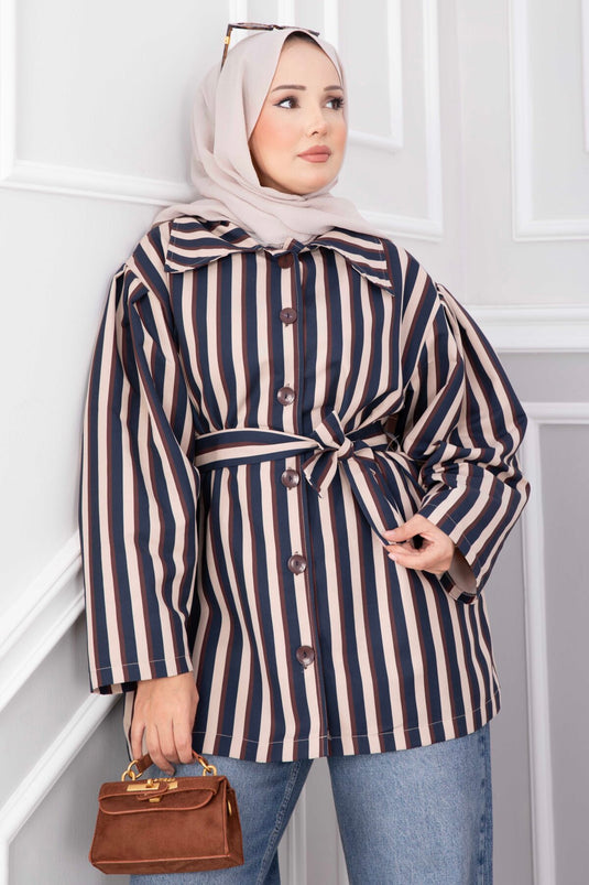 Gestreifter, Taillierter Kurzer Trenchcoat In Marineblau