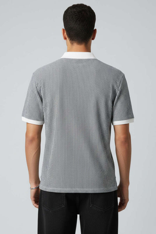 T-shirt homme noir à rayures avec col polo et boutons