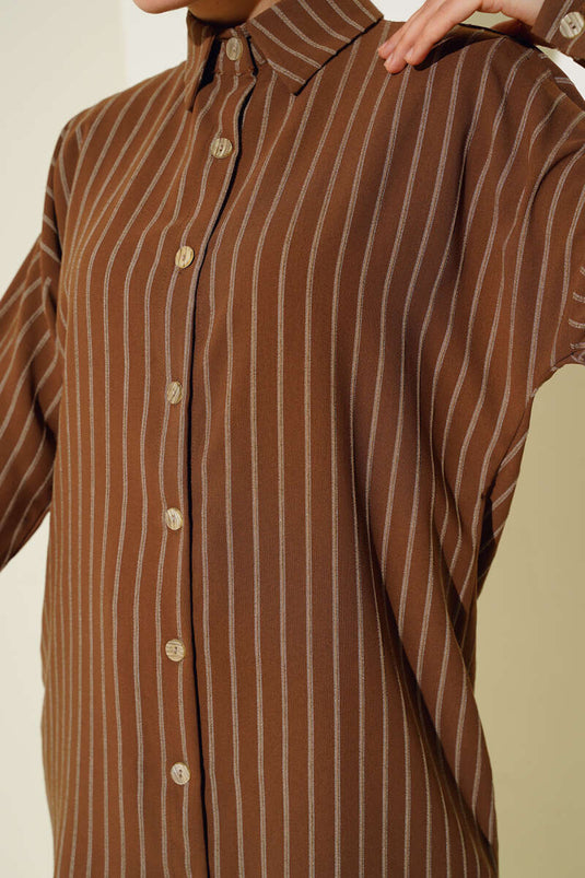 Chemise longue rayée marron