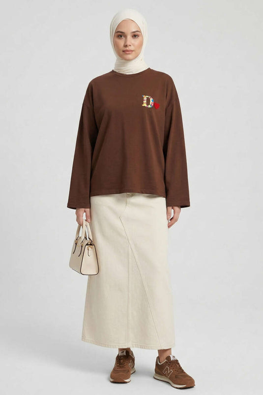 Tunique marron avec logo D et motif cœur