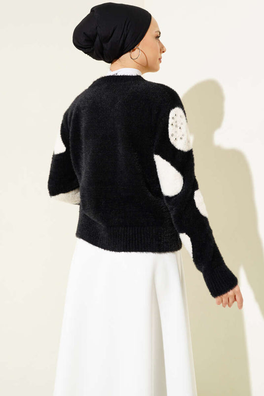 سترة لؤلؤية بنقشة دلماسية سوداء