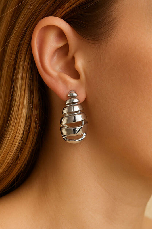 أقراط متدلية فضية