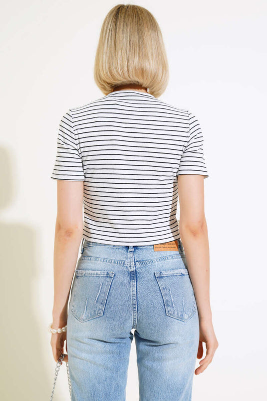 Gestreifte Bluse mit Spitzendetails, weiß