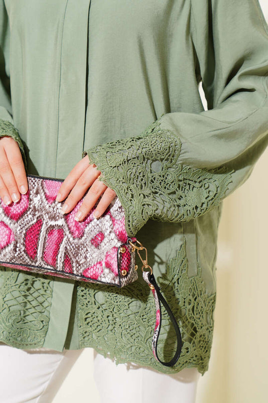 Dantel Detaylı Gizli Düğmeli Gömlek Çağla Yeşili