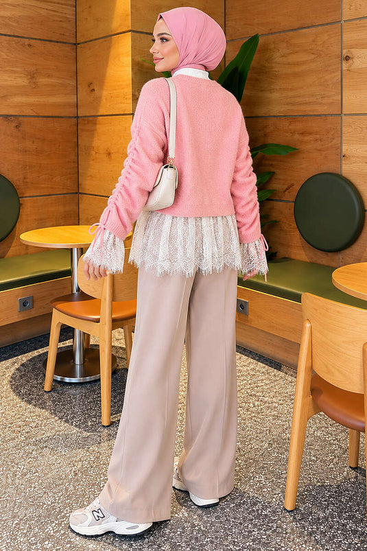 Rosa Strickjacke Mit Spitzen-Details Und Gerafften Ärmeln