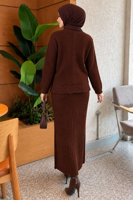 Ensemble Jupe Boutonnée Avec Broderie Et Pierres
