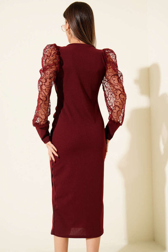 Robe midi à manches dentelle et col en V bordeaux