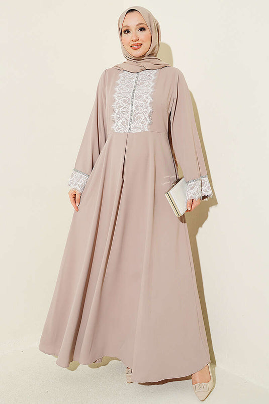 Beige Spitzenkleid Mit Perlendetails