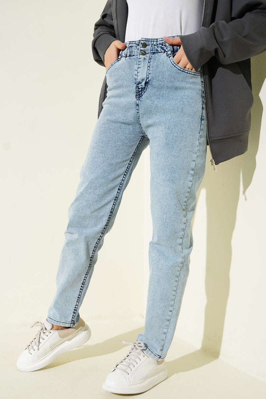 بنطال جينز بجيب جانبي وخصر مطاطي لون أزرق فاتح