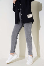 Jean skinny avec taille élastique, fumé
