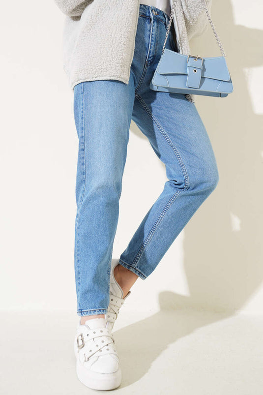 Dar Paça Mom Jeans Denim Pants Light Blue