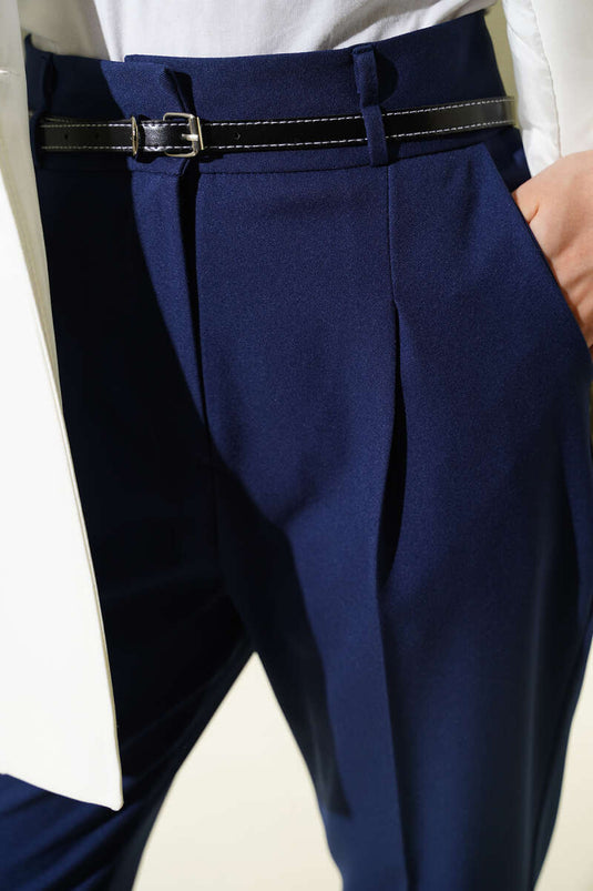 Pantaloni in tessuto con pieghe e cintura a vita alta blu scuro
