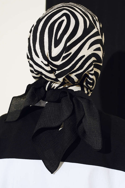 Dark Series Mio Scarf Zebra