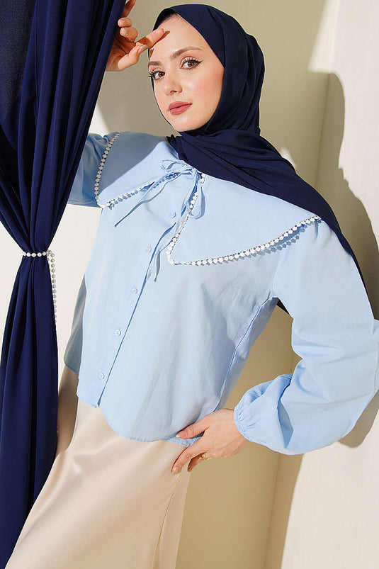 Denizci-Kragen Kurzbluse mit Bindung in Babyblau
