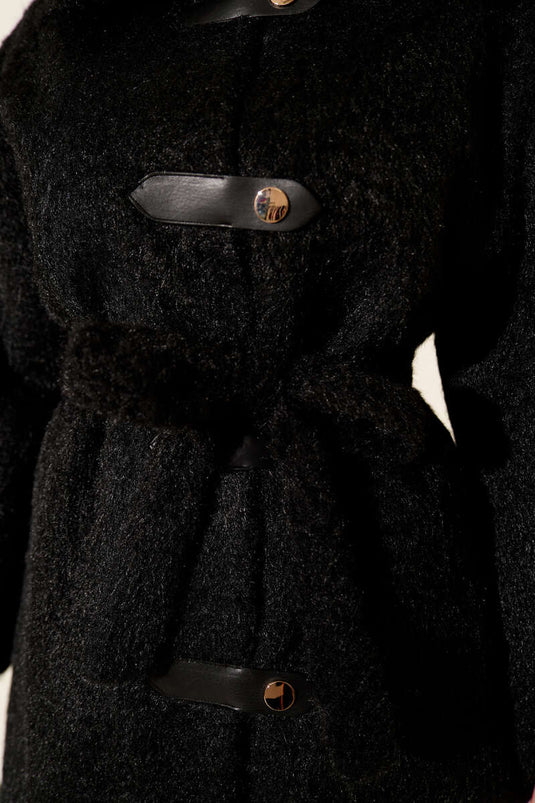 جاكيت جلدي أسود بحزام ولحية قابلة للارتداء