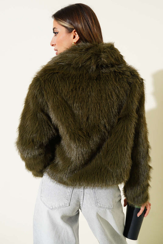 Pelzmantel mit Lederschleife, Khaki