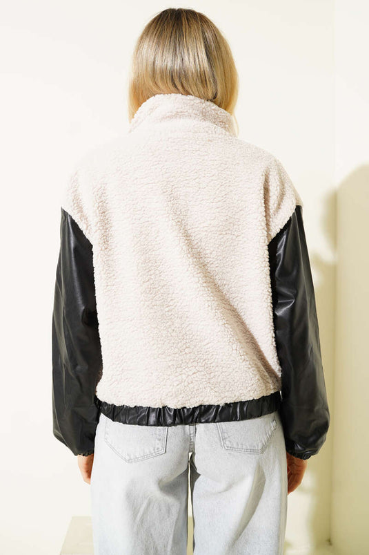 Cappotto in peluche con tasche e finiture in pelle, nero beige