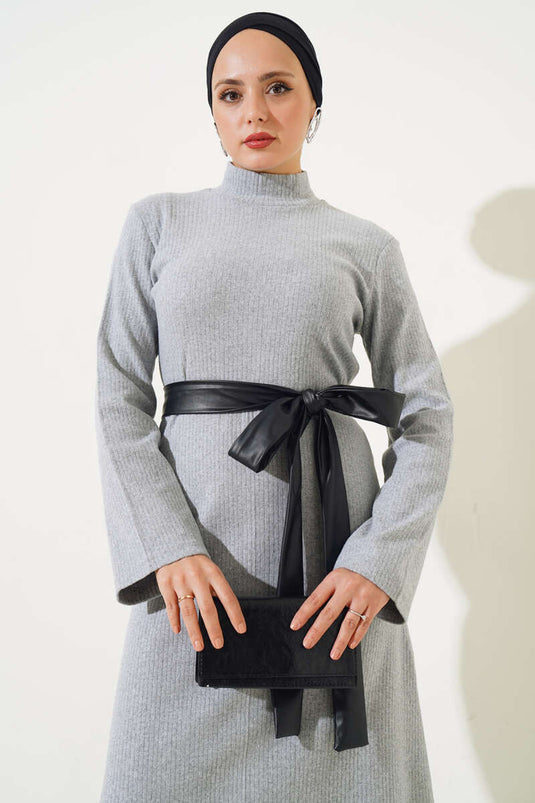 Robe Velours Côtelé Ceinturée En Cuir Gris