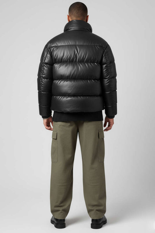 جاكيت جلد أسود كبير الحجم منفوخ