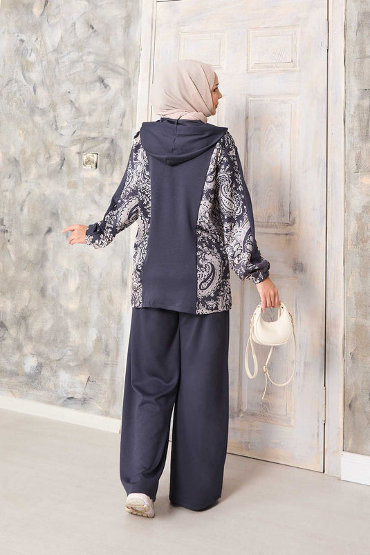 طقم مزخرف بدانتيلا بغطاء رأس مطرز رمادي