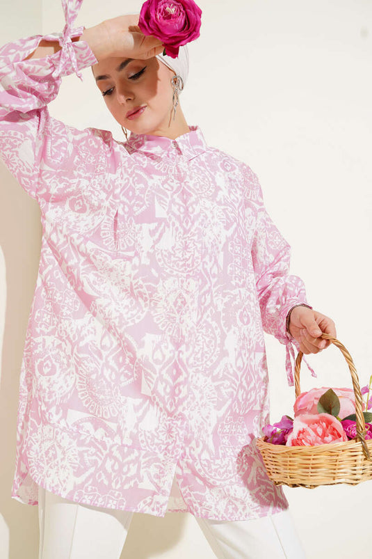 Chemise à motifs nouée à la cheville rose