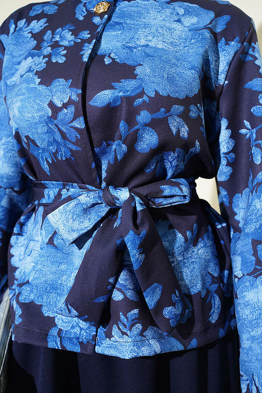 Ensemble deux pièces à jupe double avec ceinture à motifs, bleu marine