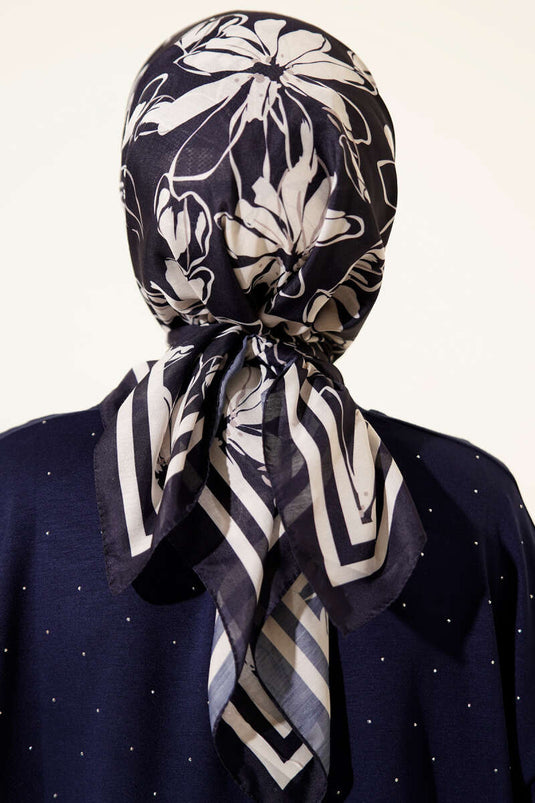 Sortiment an gemusterten marineblauen Schals, 5er-Pack