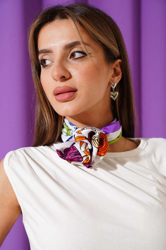 وشاح ساتان منقوش أرجواني