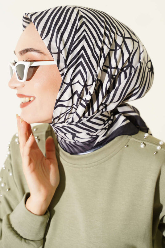 Desenli Siyah Serisi Eşarp Asorti 8