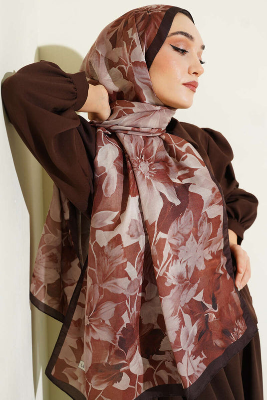 Foulard assorti série douce marron à motifs 4