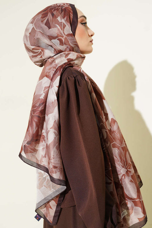 Foulard assorti série douce marron à motifs 4