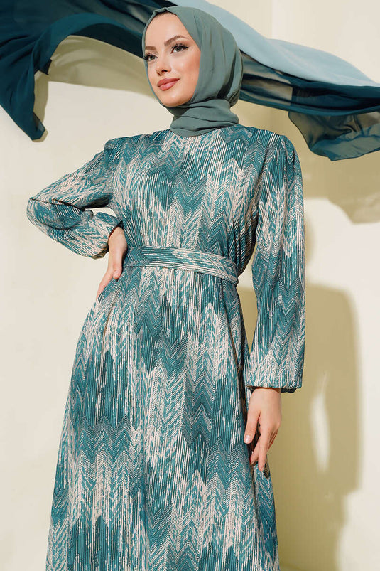 فستان من الفيسكوز منقوش باللون الأخضر الزمردي