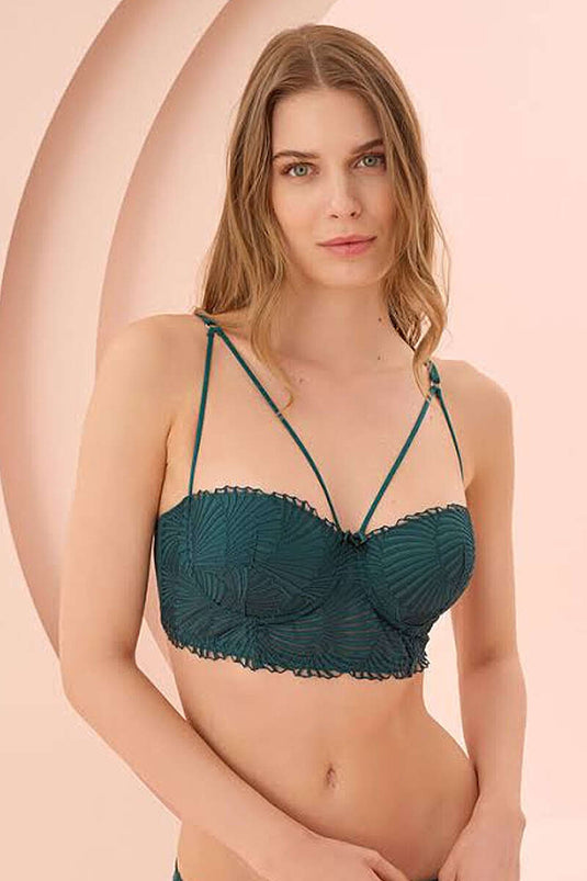طقم حمالة صدر بدعم مع تفاصيل حزام وزمردي