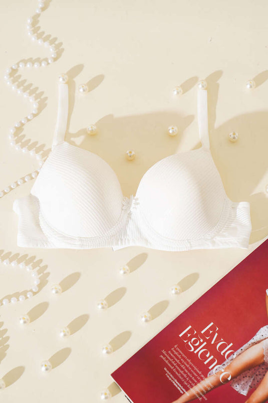 حمالة صدر مخططة غير مبطنة بلون البيج الفاتح