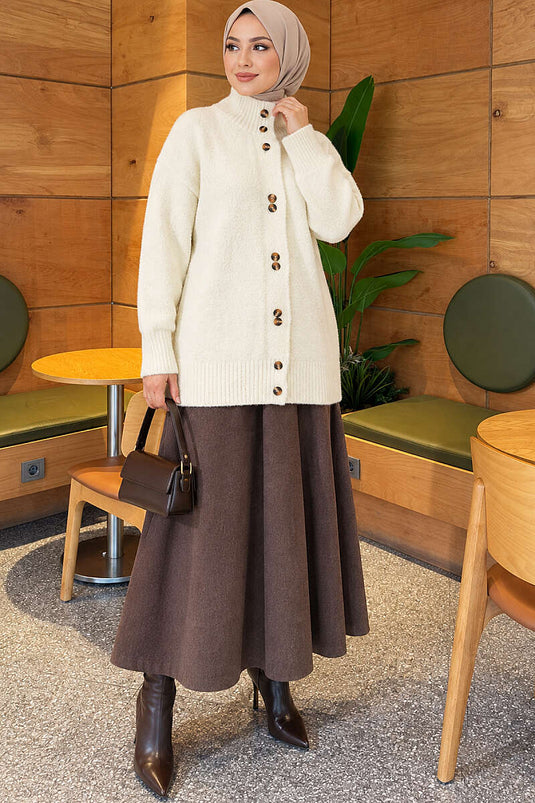 Chaqueta De Punto Beige Con Cuello Grueso Y Botones